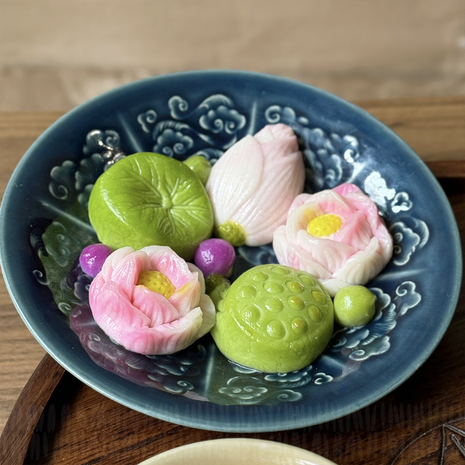 Trôi nước Vườn sen