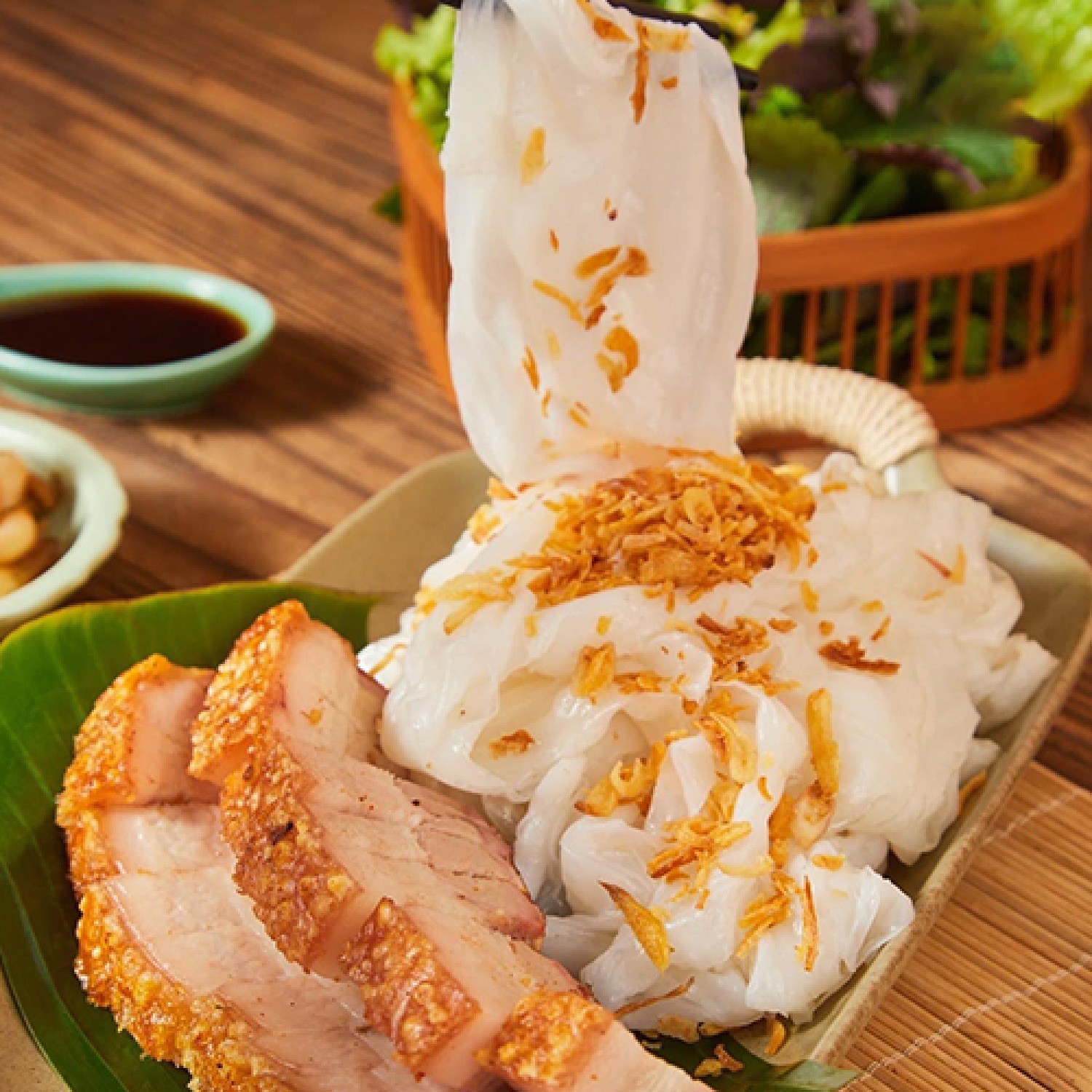 Set bánh cuốn thịt quay lớn